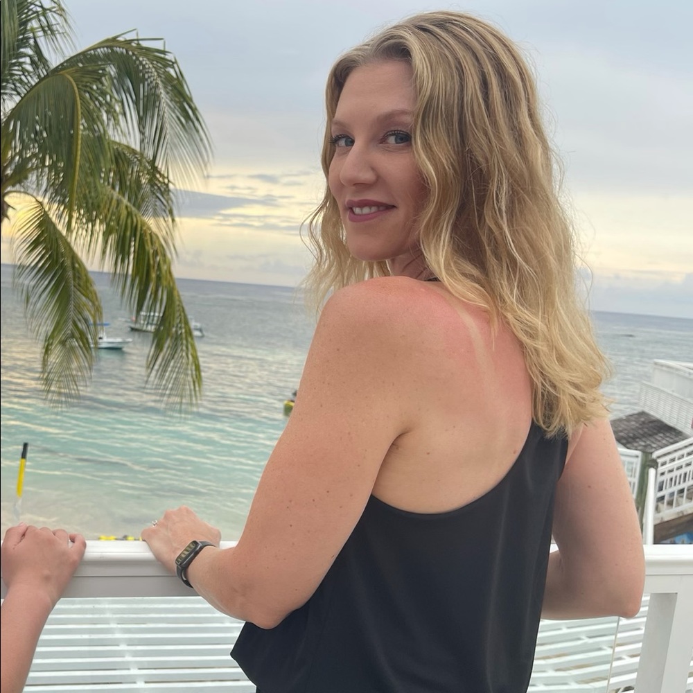 Meet your Posher, Stacy